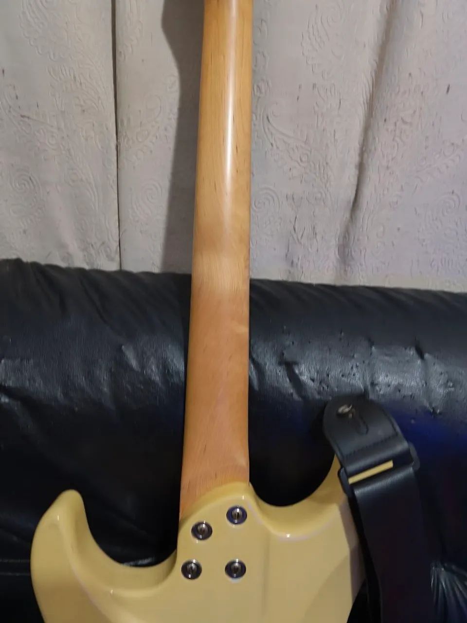 Guitarra Seizi pegar e tocar - Foto 4
