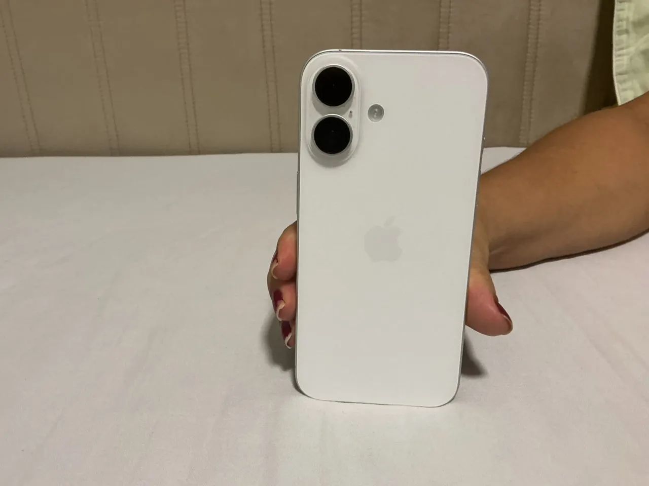 iPhone 16 128 gigas  - Foto 2