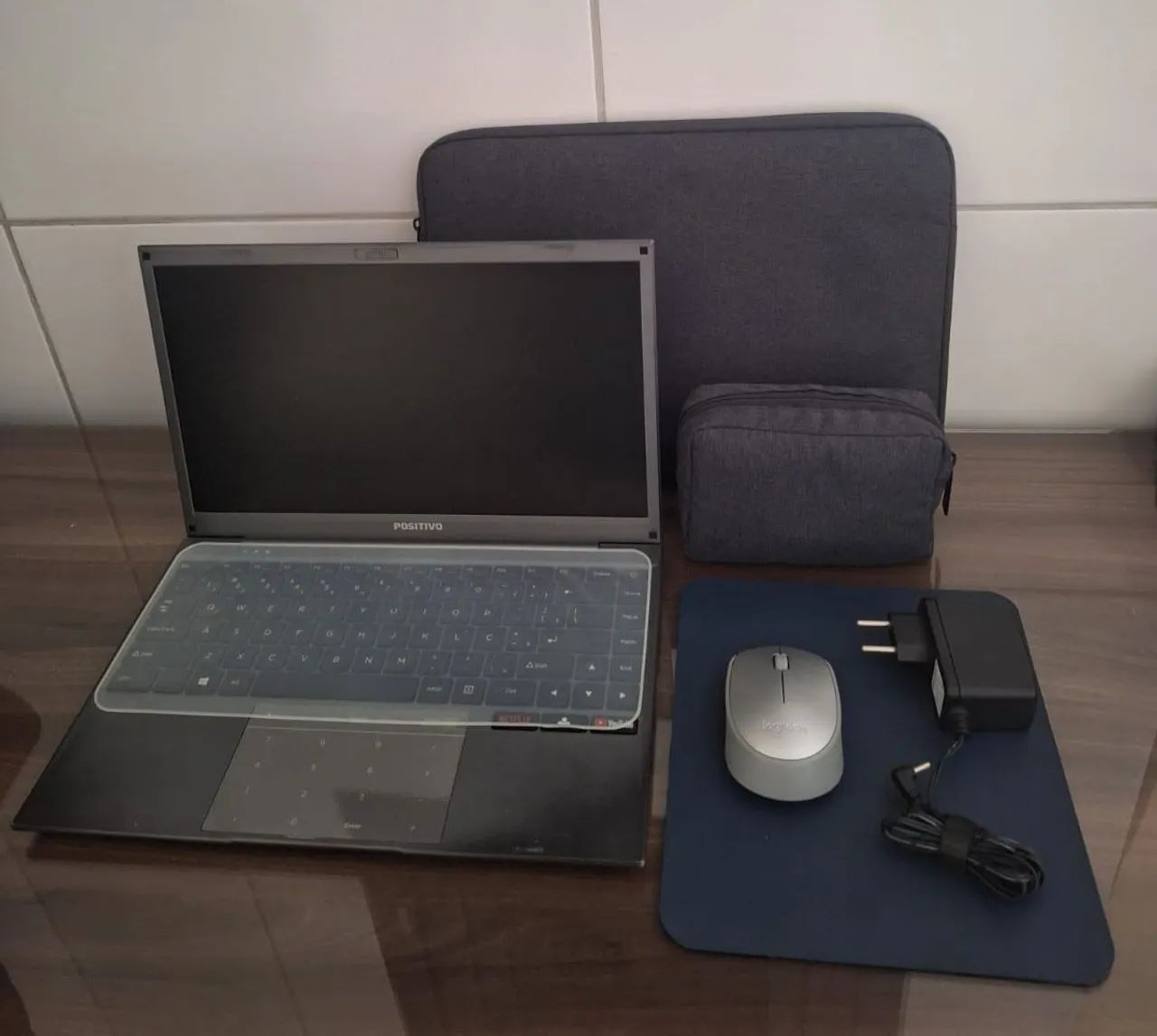 Notebook Positivo Master N1240 + acessórios 