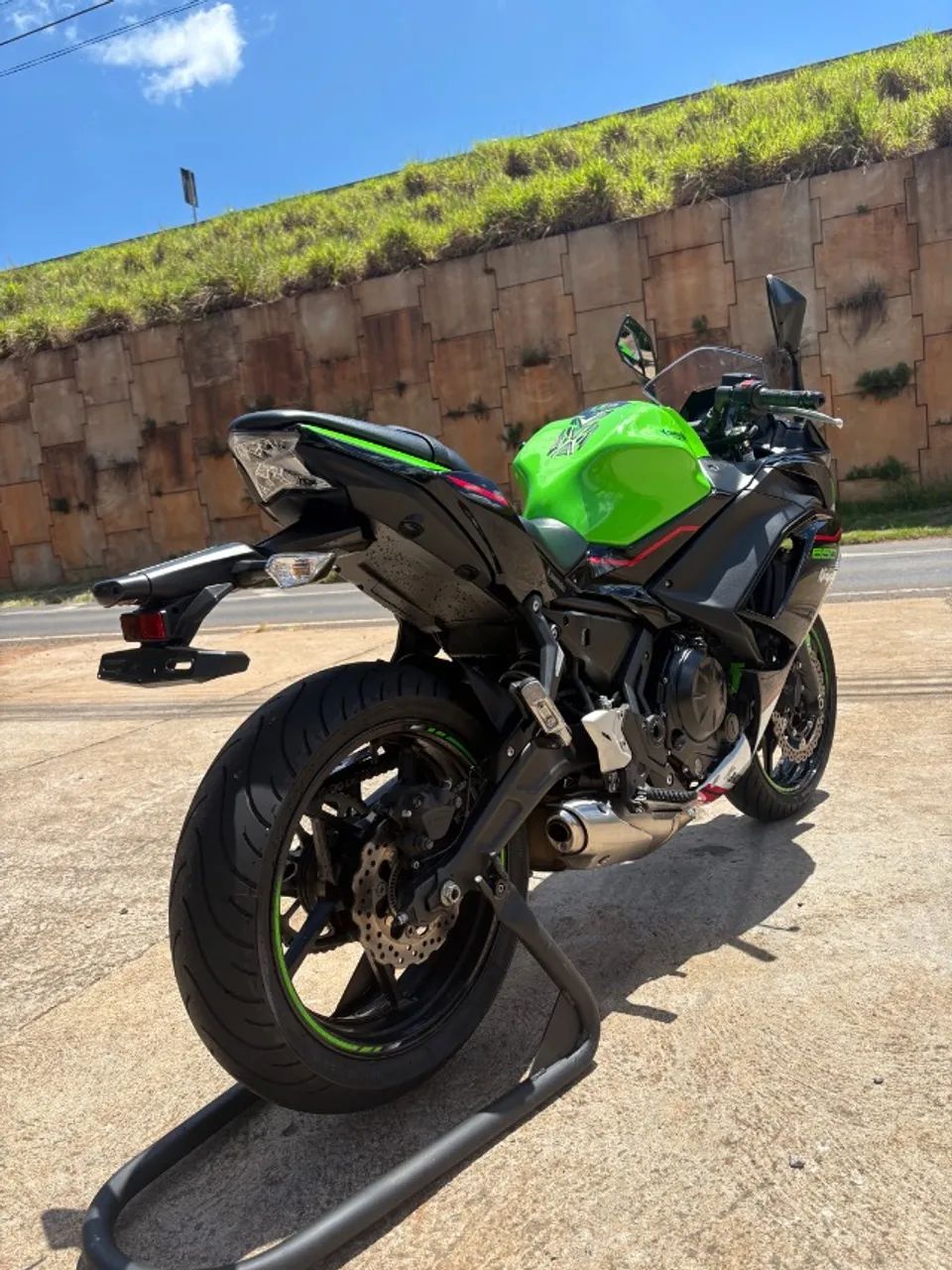 Kawasaki ninja 650krt - Foto 4