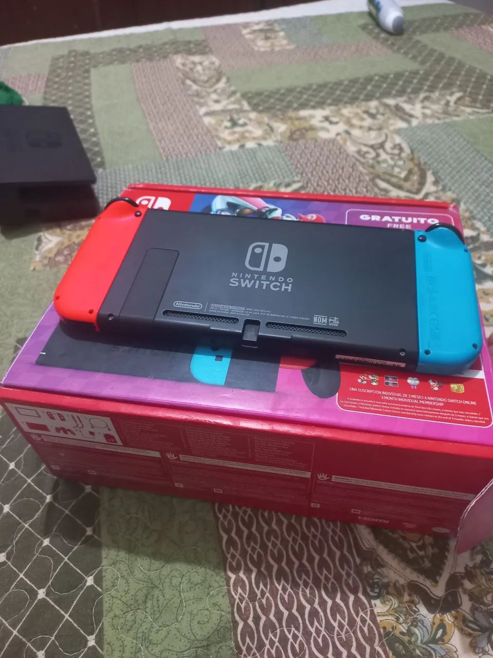 Nintendo Switch V2 Completo + Controle Extra + 128GB de Memória SD - Foto 4