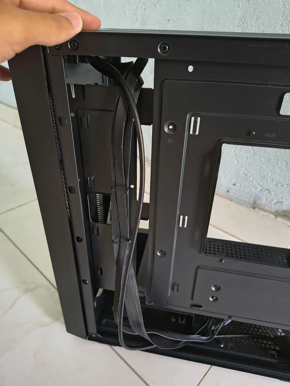 Gabinete aigo DK353 mini mid-tower - Foto 5