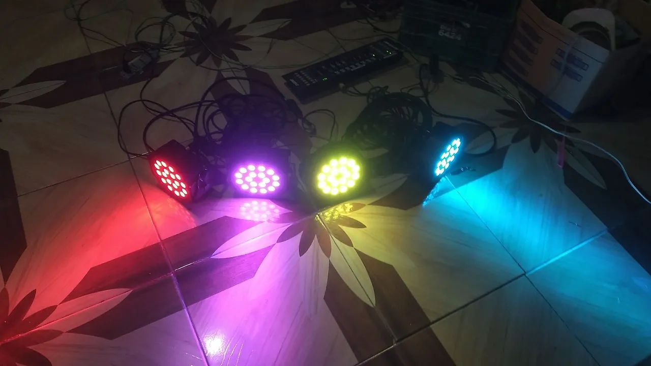 Luminárias led  mais mesa controladora  - Foto 4