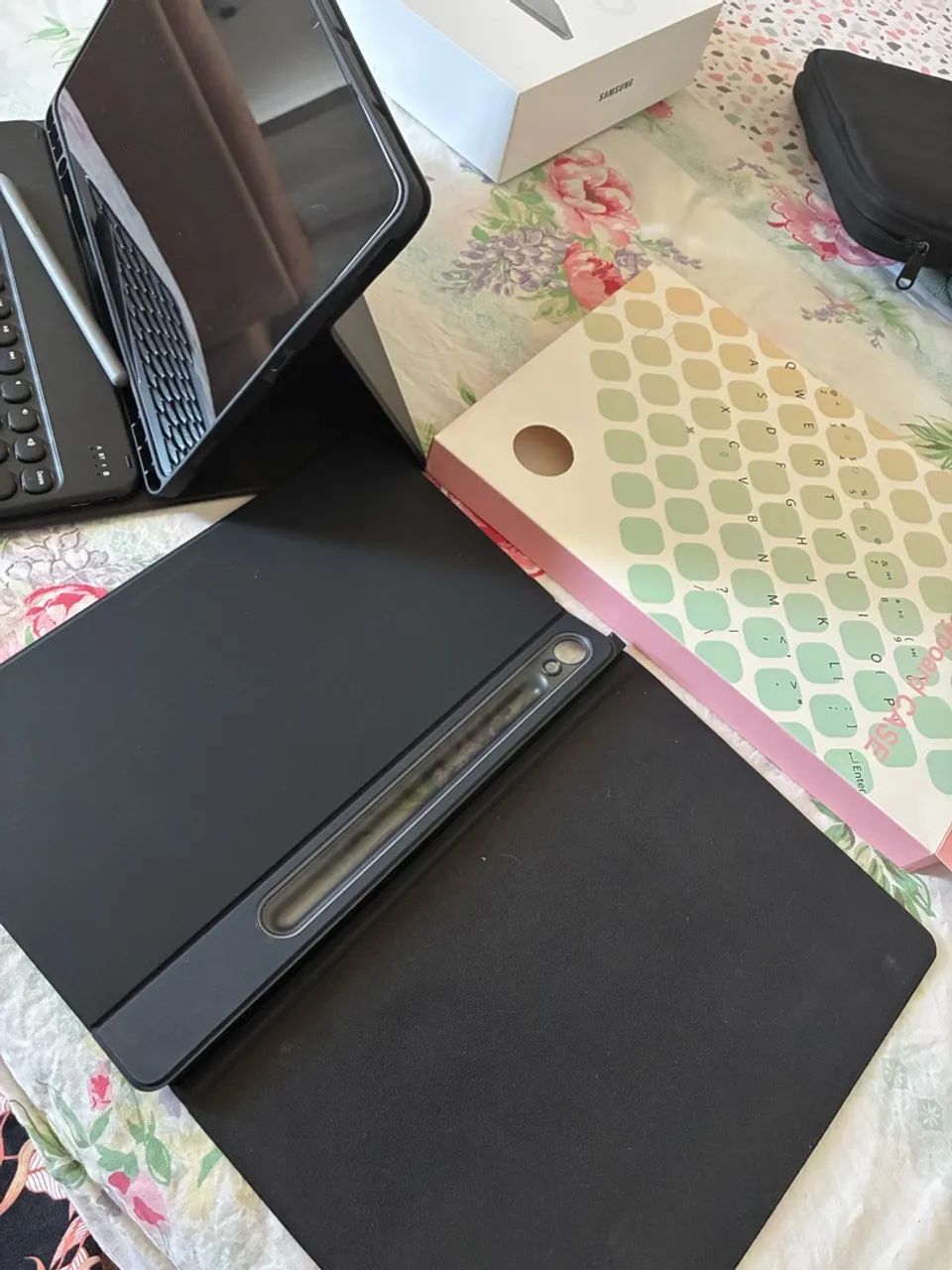Galaxy Tab S9 FE com capa teclado + capa original + bolsinha para levar  - Foto 2