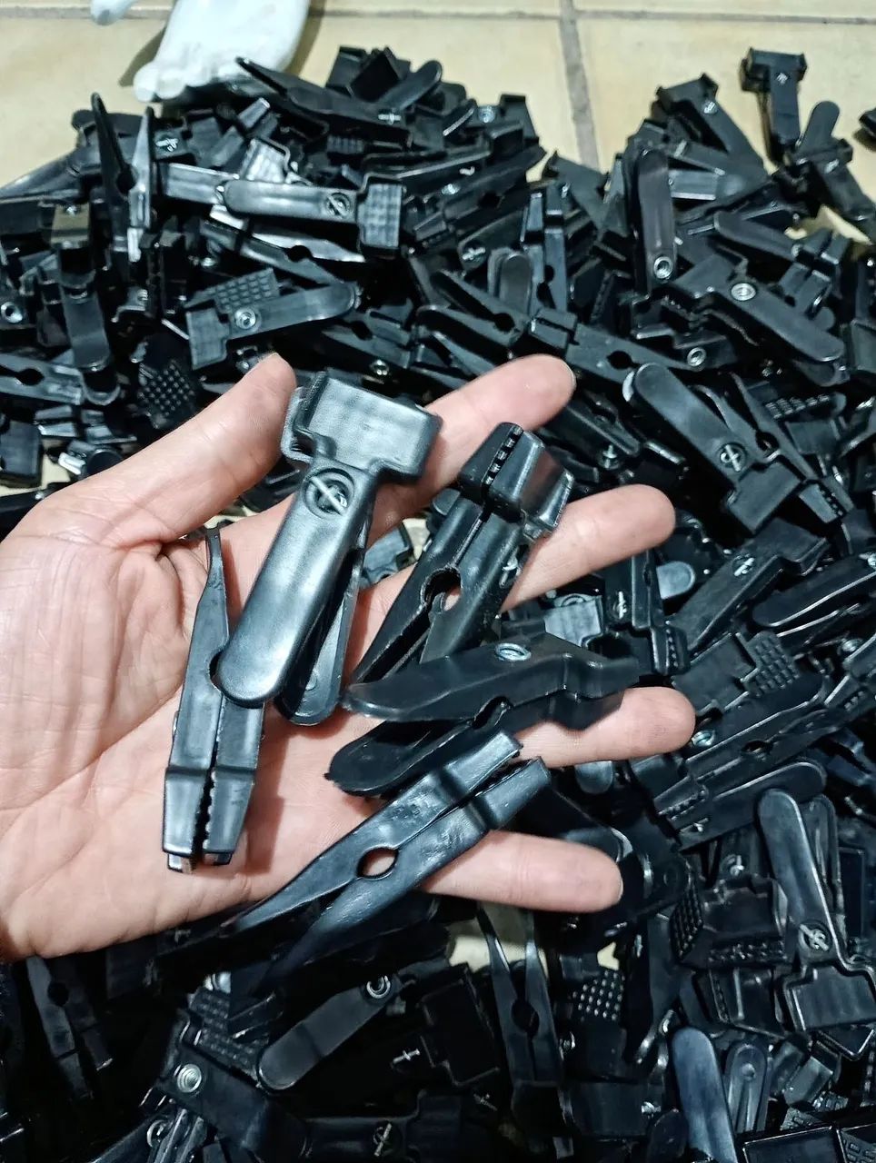 Prendedor para cabides pacotes com 500