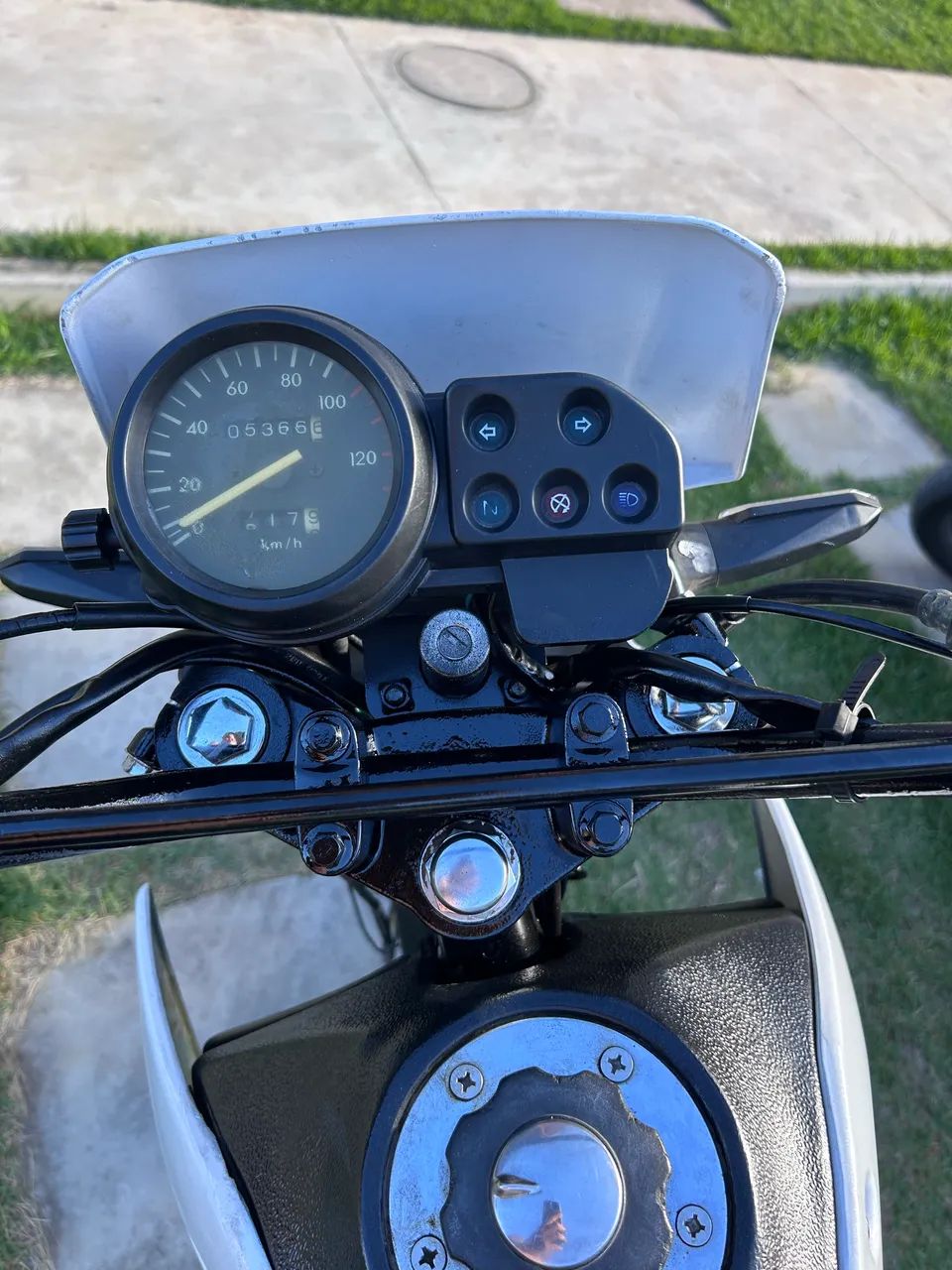 Moto Flyy 125 Vendo ou troco por algo de meu interesse  - Foto 3