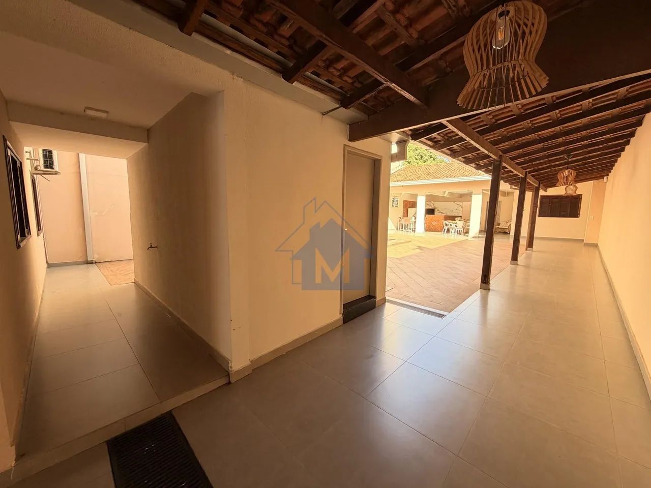 Prédio Comercial com Sala, Apartamento e Lazer, no Centro! - Foto 4