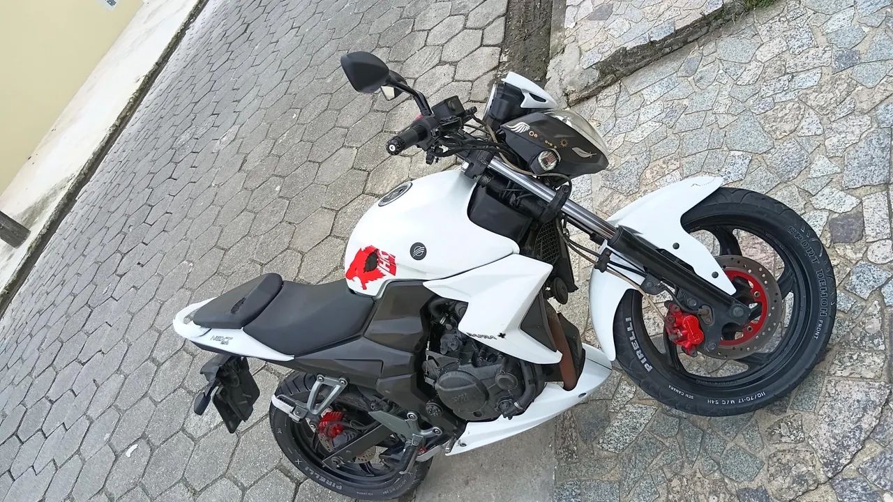 DAFRA NEXT 250 / SYM NAKED  - Foto 2