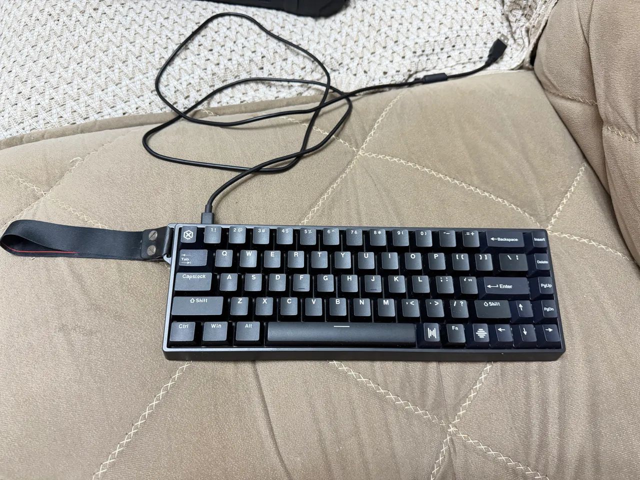 Teclado Magnético Gamer Aula Win 68He