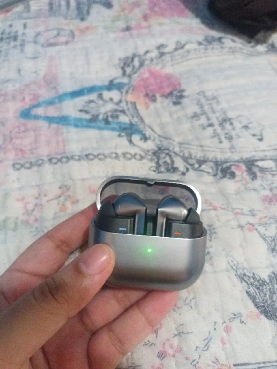 Galaxy Buds3 Pro original com caixa - ótimo estado - Foto 2