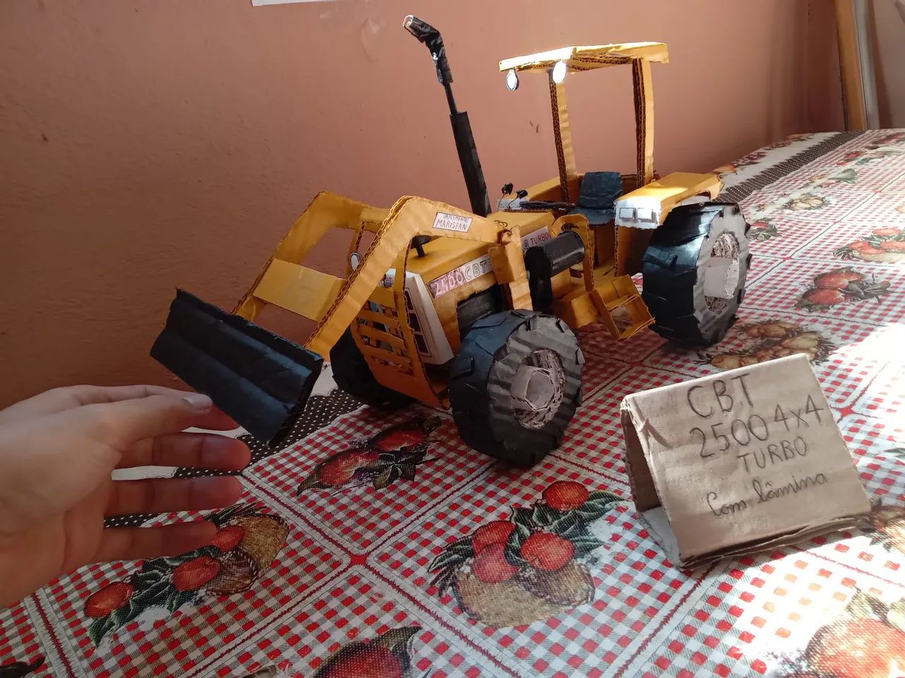 Miniatura de trator 