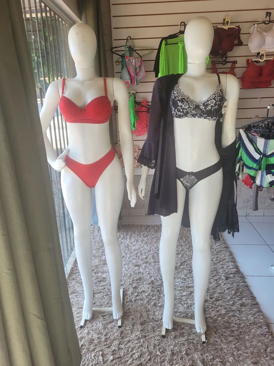 Manequim de Plástico Feminino  - Foto 3