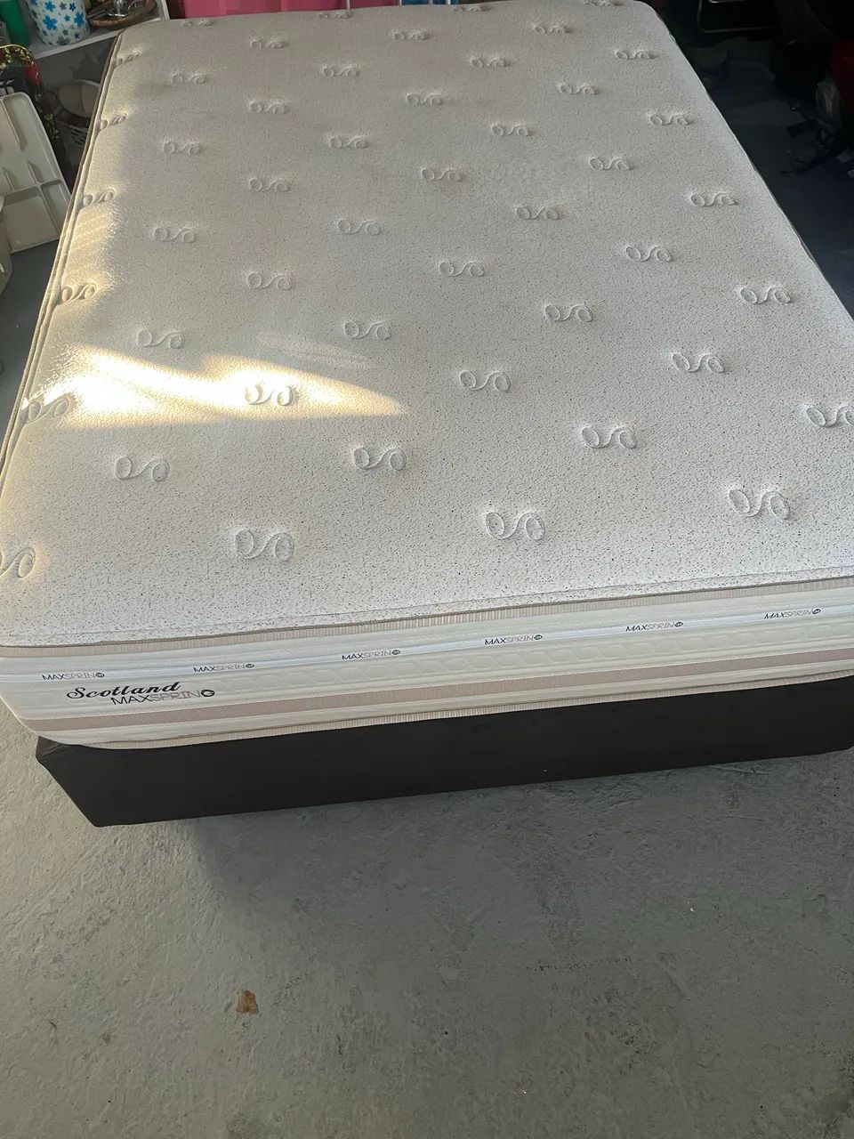 Vendo cama de casal ótimo estado de conservação 