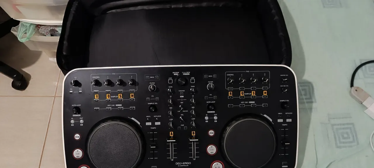 Controlador Ableton Push 2 + Live Intro - Instrumentos musicais