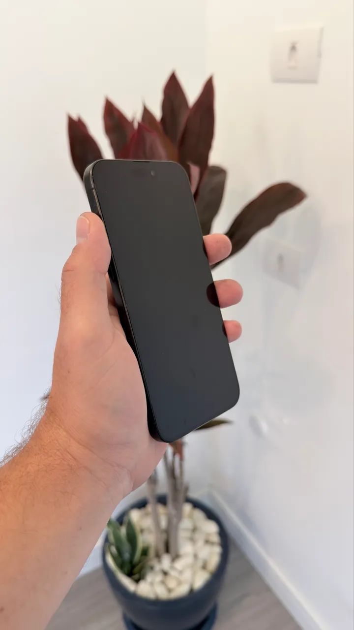 iPhone 15 Pro Max 256gb - Black  - Foto 4