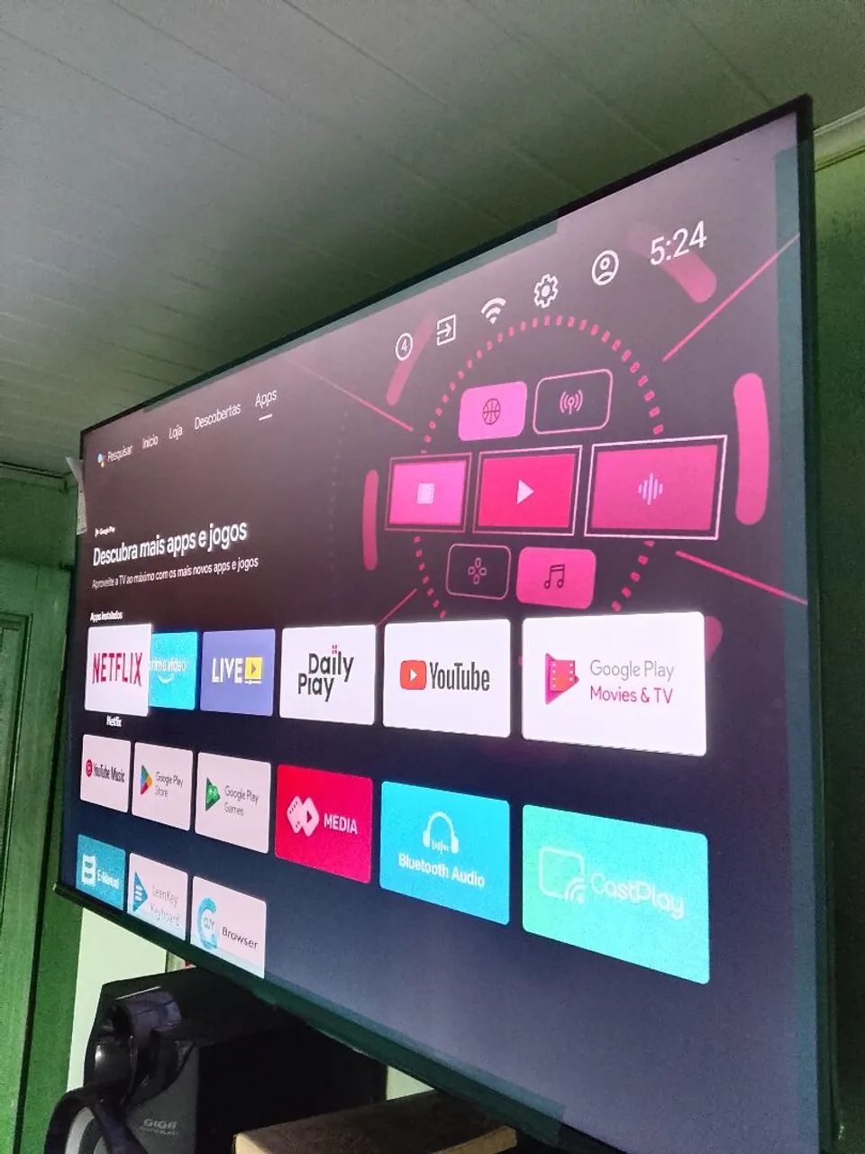 Vendo essa TV 55 polegadas com apenas 2 semanas de uso 