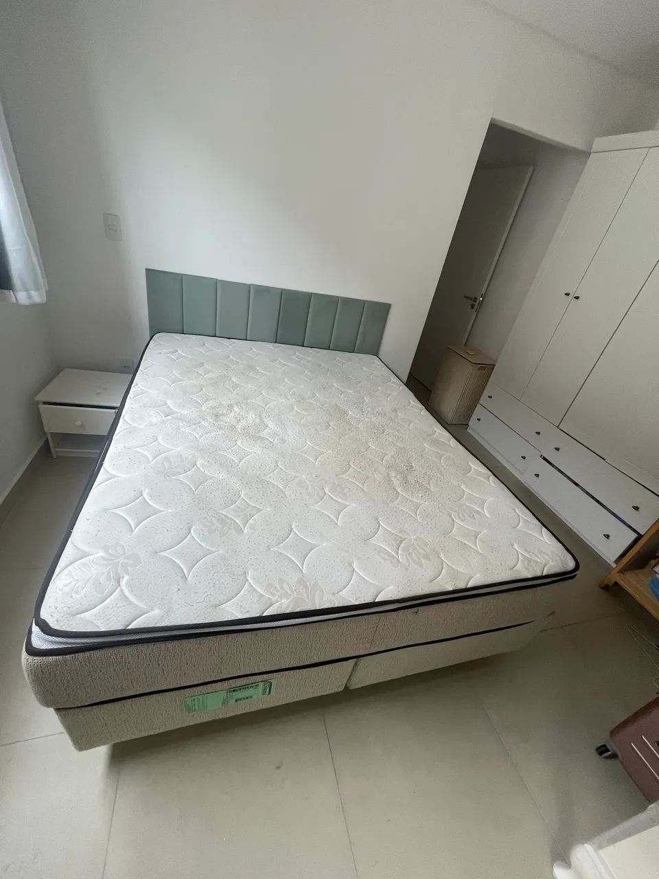 Colchão com base queen size Plumatex