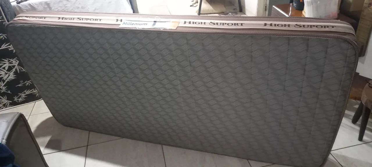 Colchão solteiro D33 ótimo estado. Pouco usado. - Foto 3