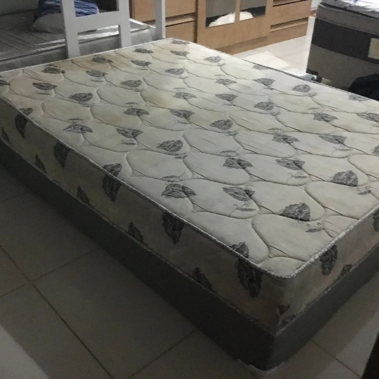Cama com colchão  - Foto 3