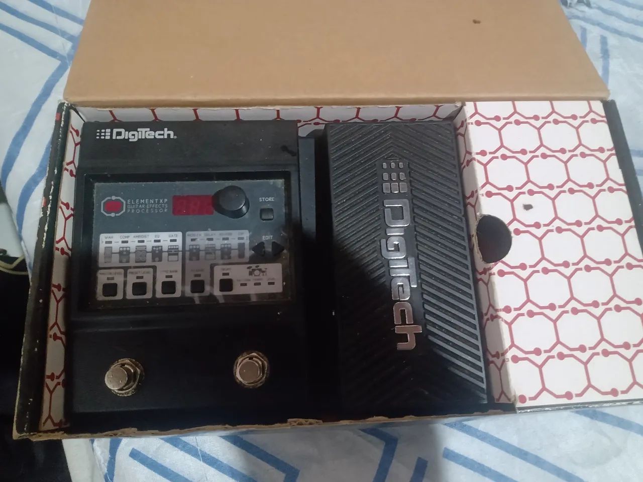 Pedal de Efeitos Digitech Element XP - Foto 3
