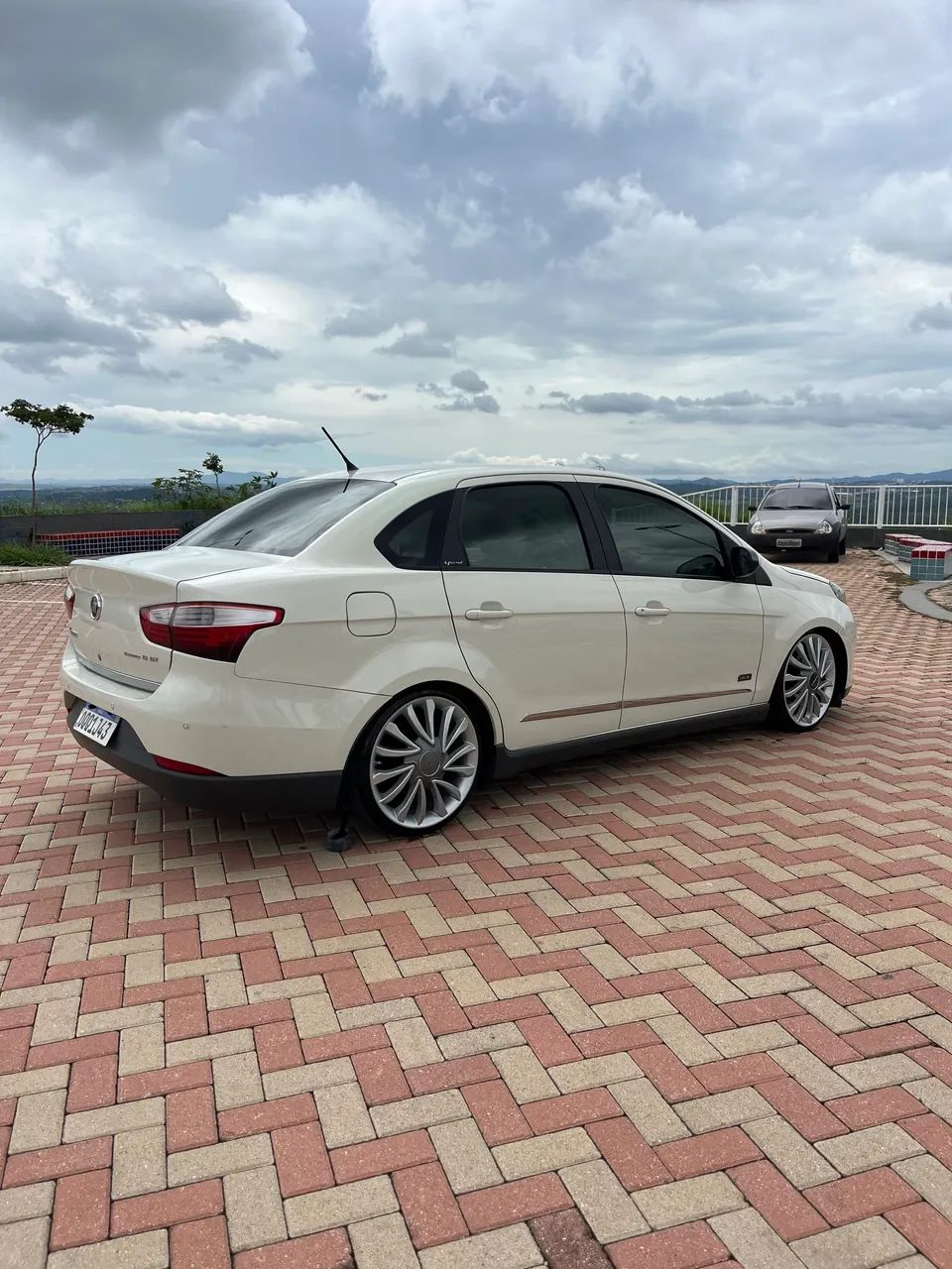 Fiat Grand Siena Essen.sublime 1.6 Flex 2014 - Foto 10