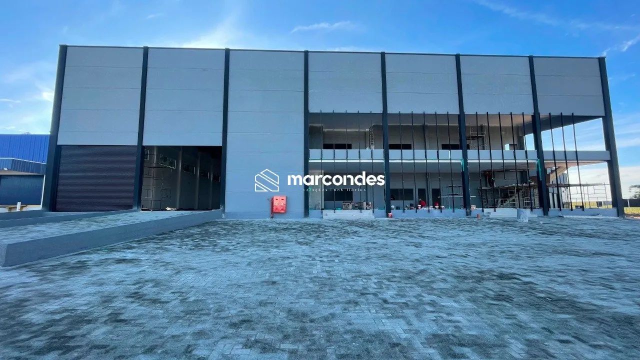 BARRACÃO NOVO 1900 M2