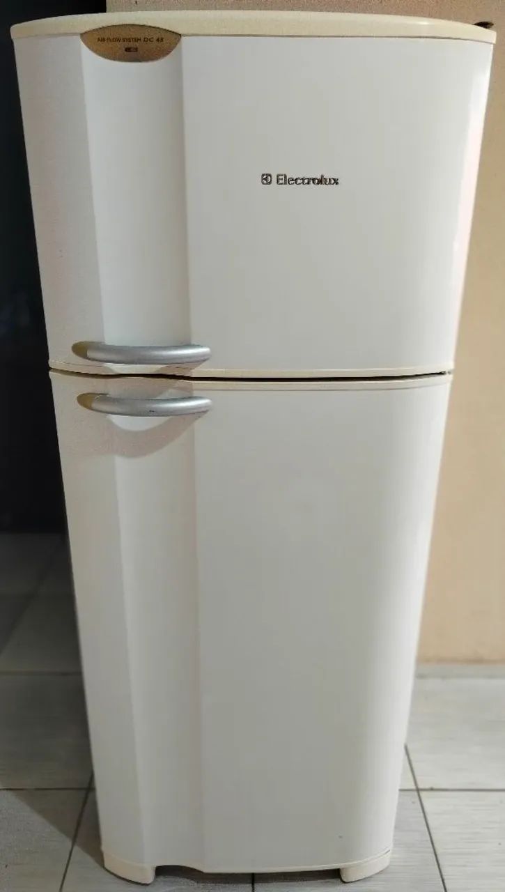 Geladeira Eletrolux Air Flow DC 45 