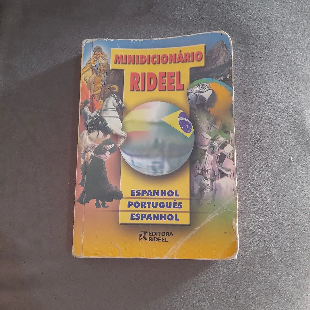 Dicionário pequeno espanhol