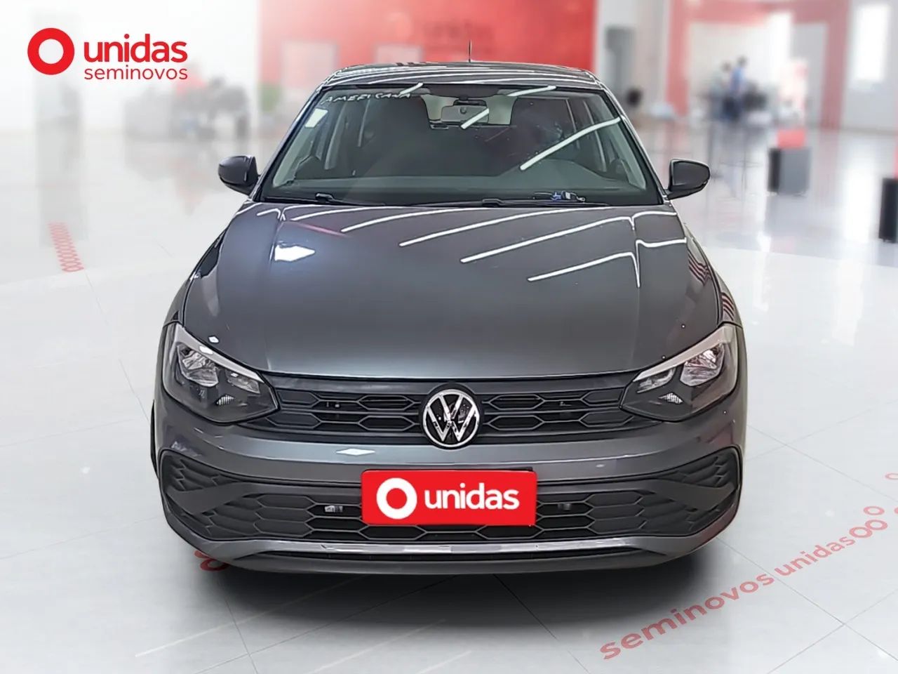 Volkswagen Polo Track 1.0 Flex 12V 5p, foto 2 de 20