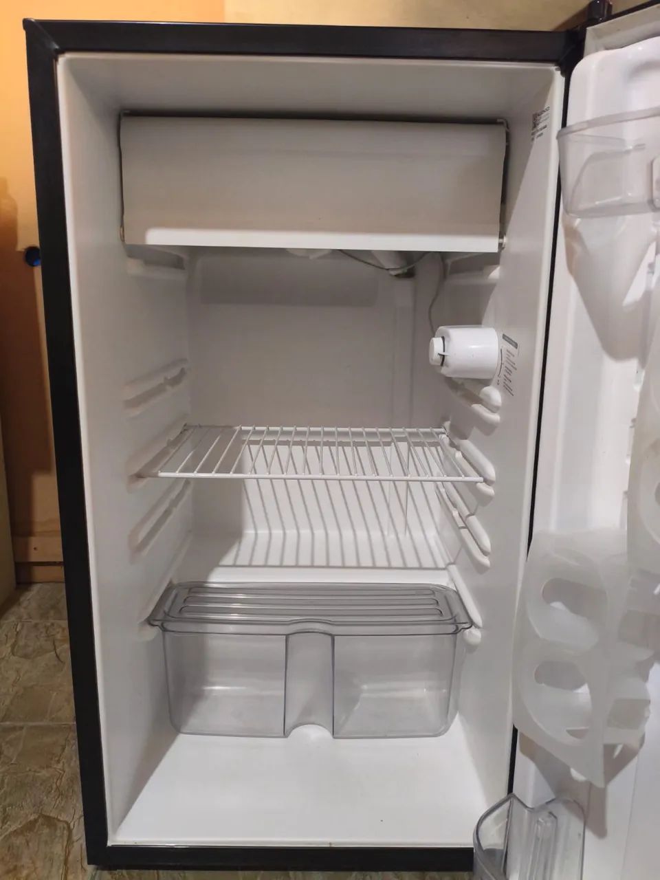 Vendo frigobar 