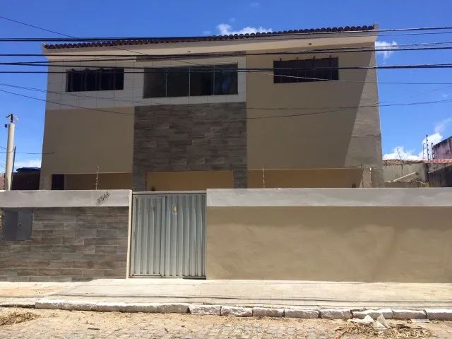 Imóvel de renda com 10 quartos mobiliados em Candelária