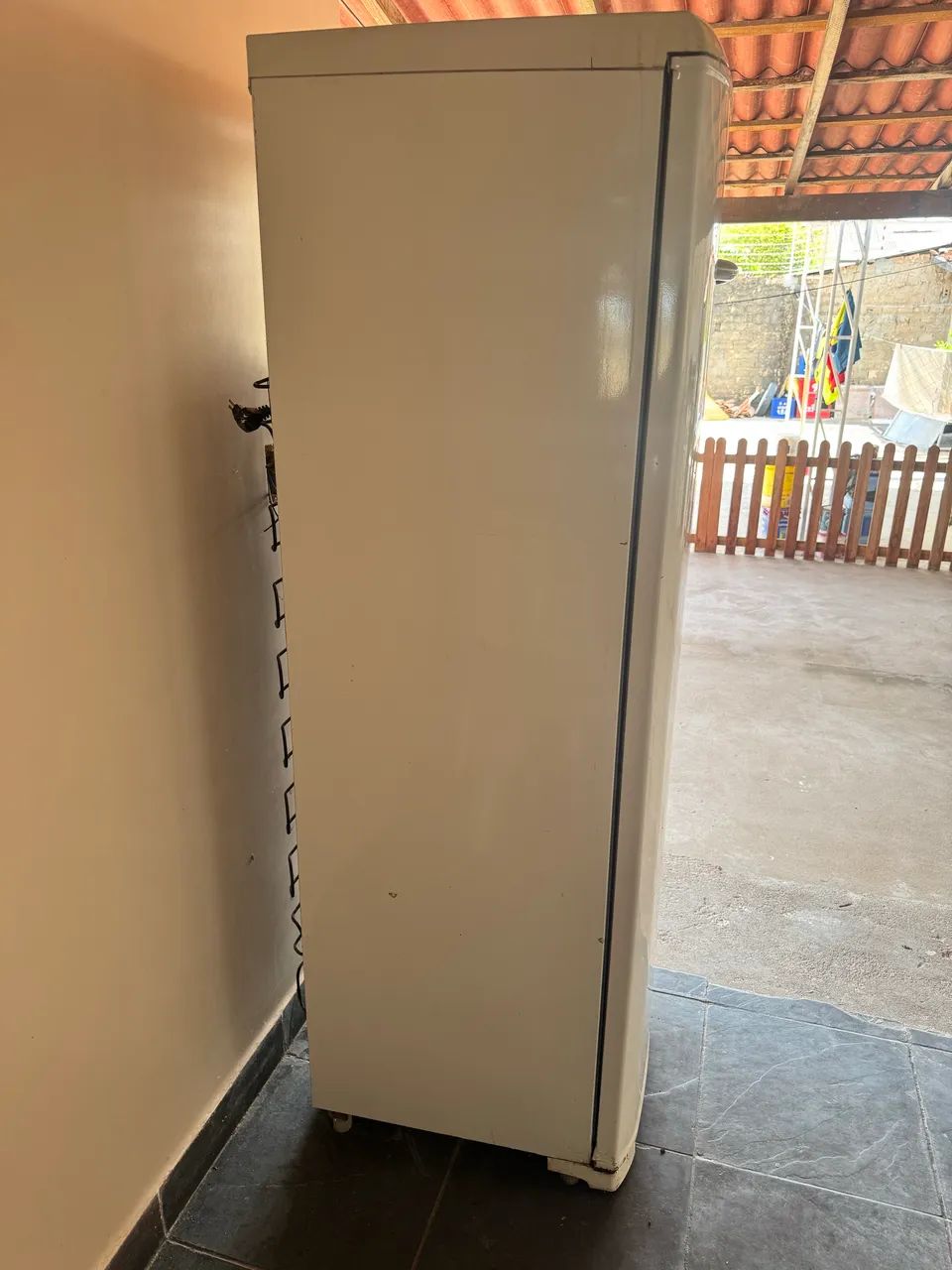 Vende-Se FREEZER VERTICAL ELETROLUX - Foto 4