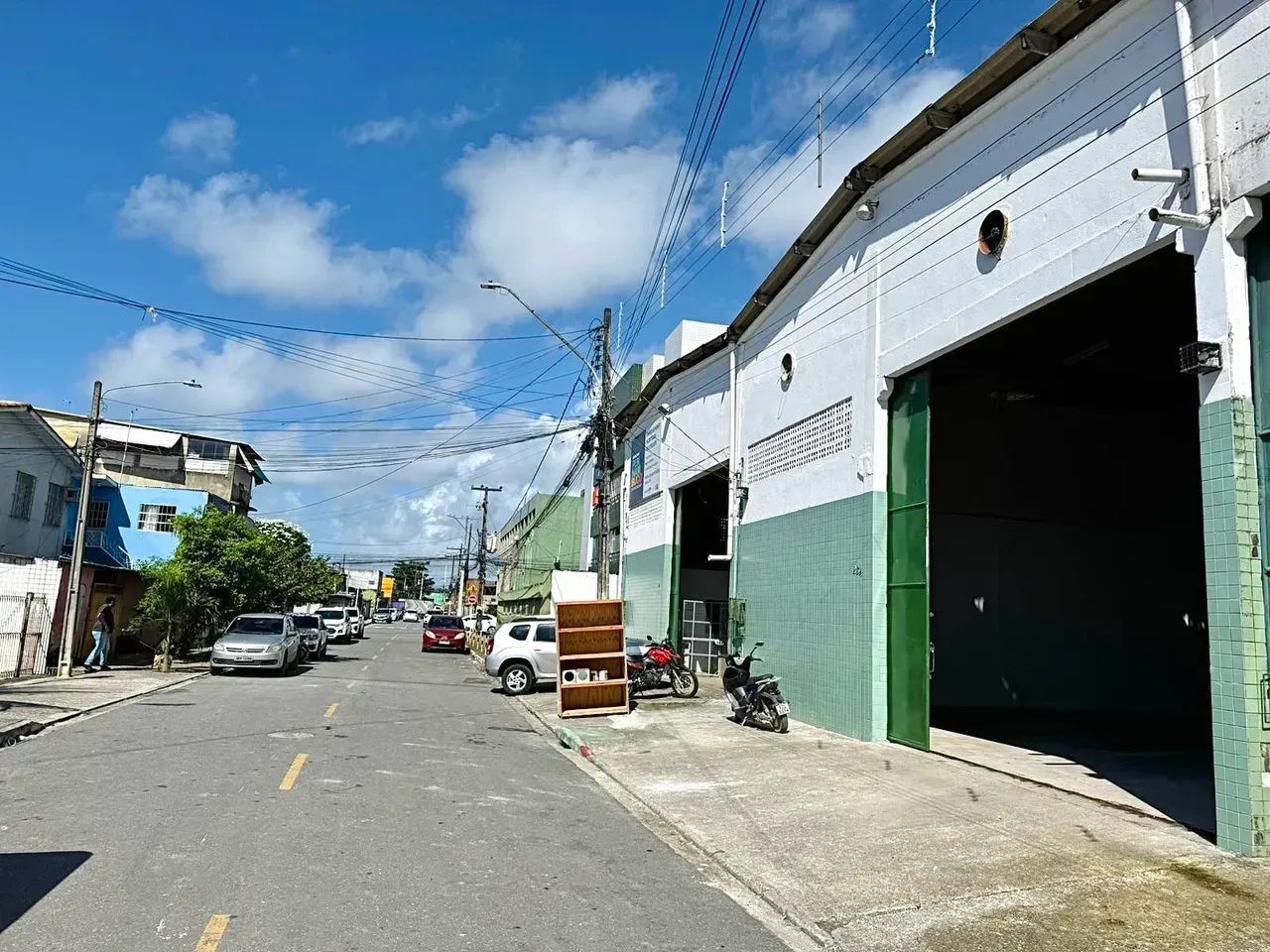 ALUGO  GALPÃO EM EXCELENTE LOCALIZAÇÃO EM PIEDADE