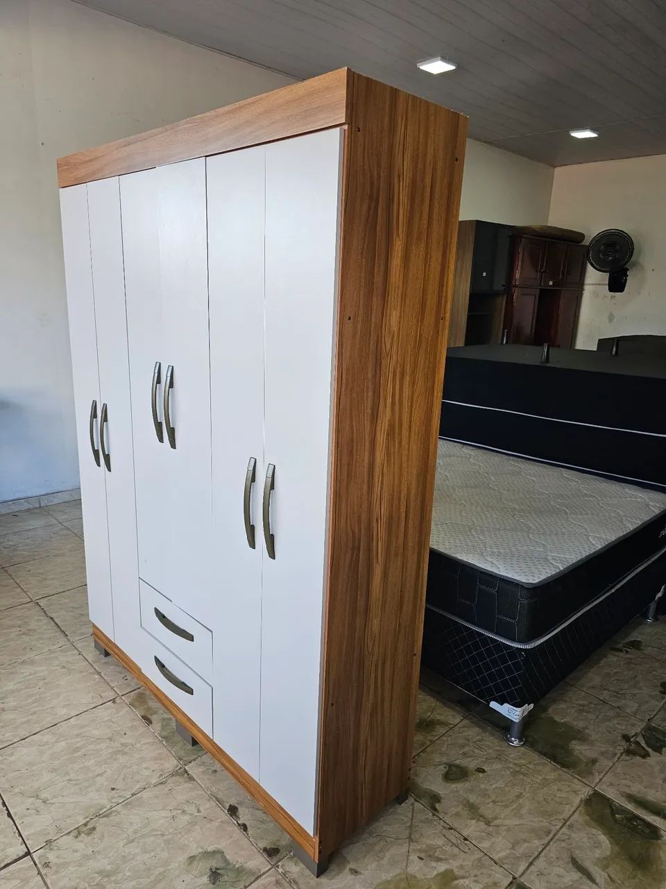 Guarda roupa conservado  - Foto 3