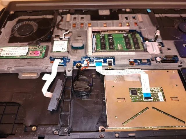 Notebook Dell 7567 32gb i7 7700HQ 1050ti - Foto 4