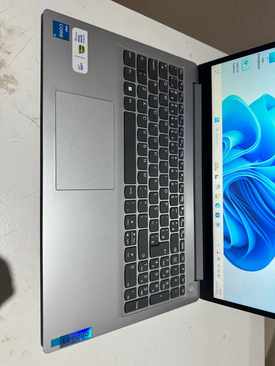 Notebook Lenovo | i3 12ª Geração | 256GB NVMe | Teclado Numérico