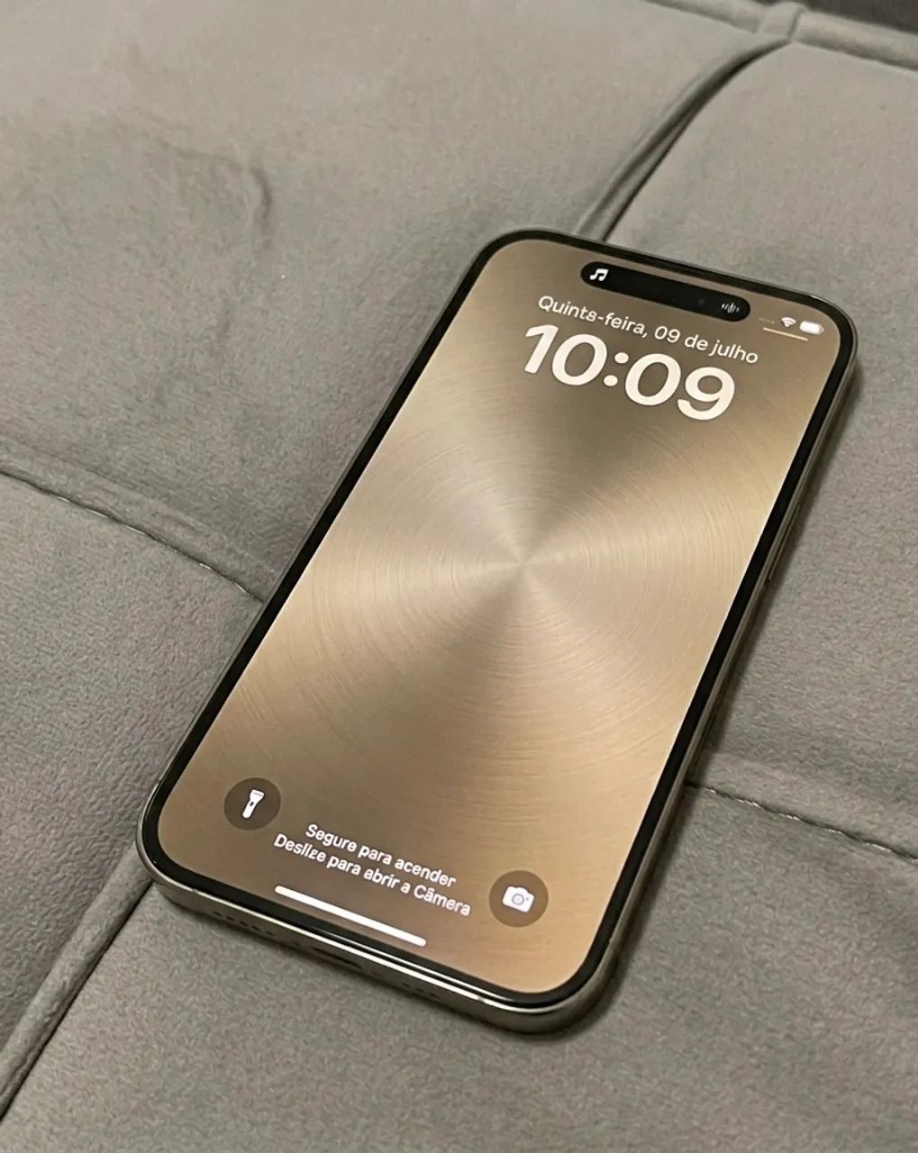 iPhone 15 Pro Max - 256 GB - Titânio Natural