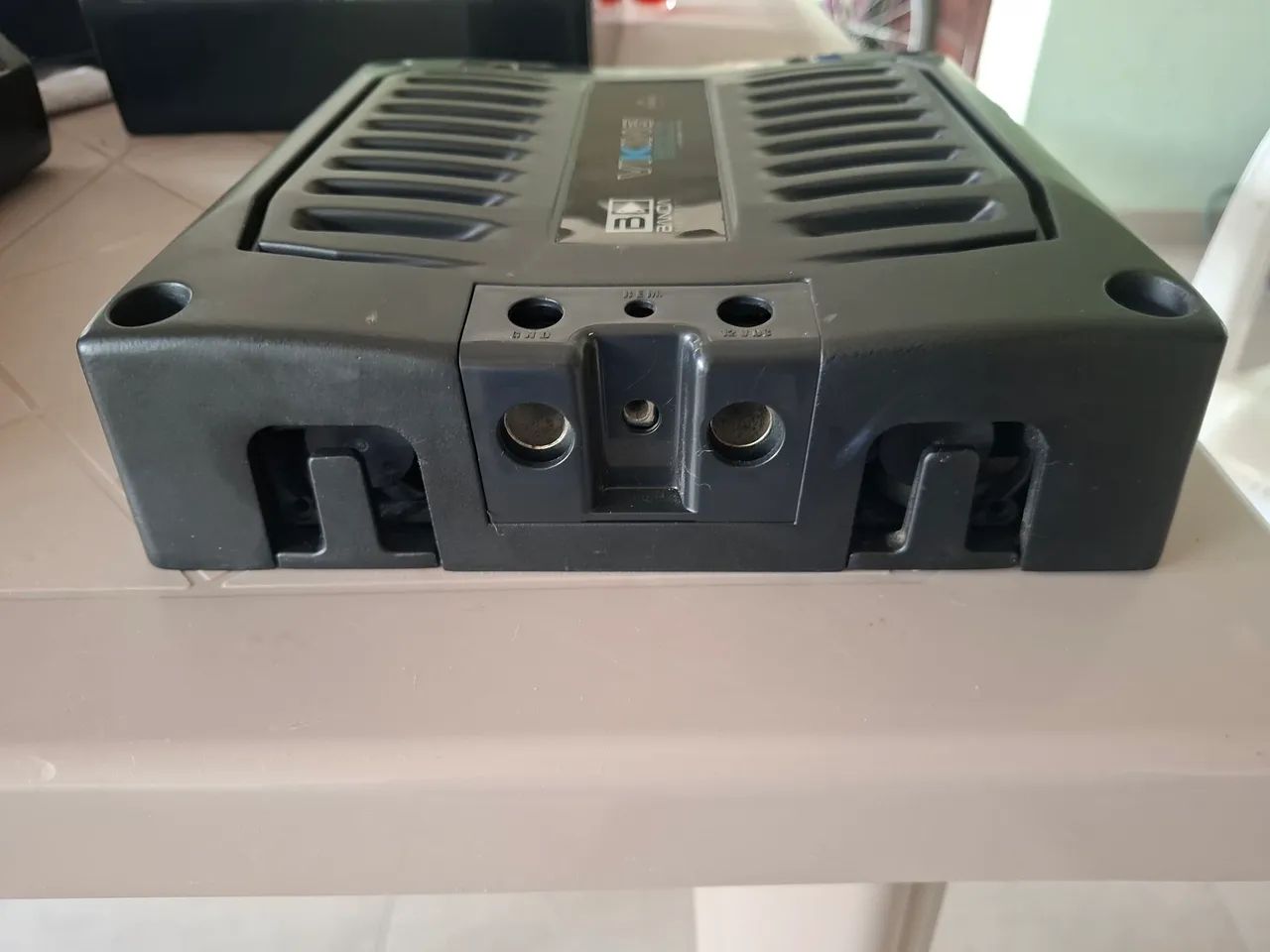 Amplificador banda 5000 2 ohm - Foto 3