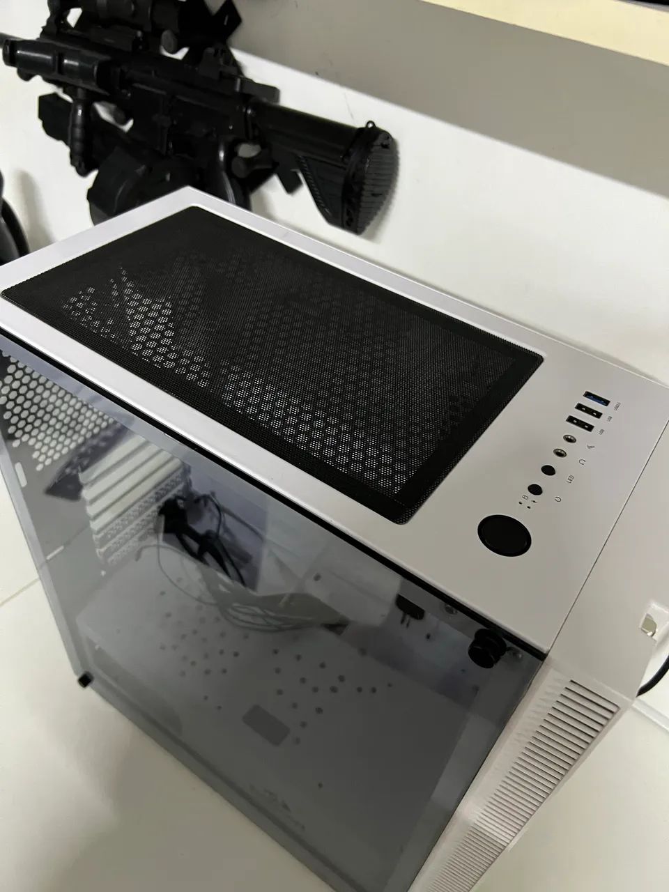 Gabinete redragon blackbird branco