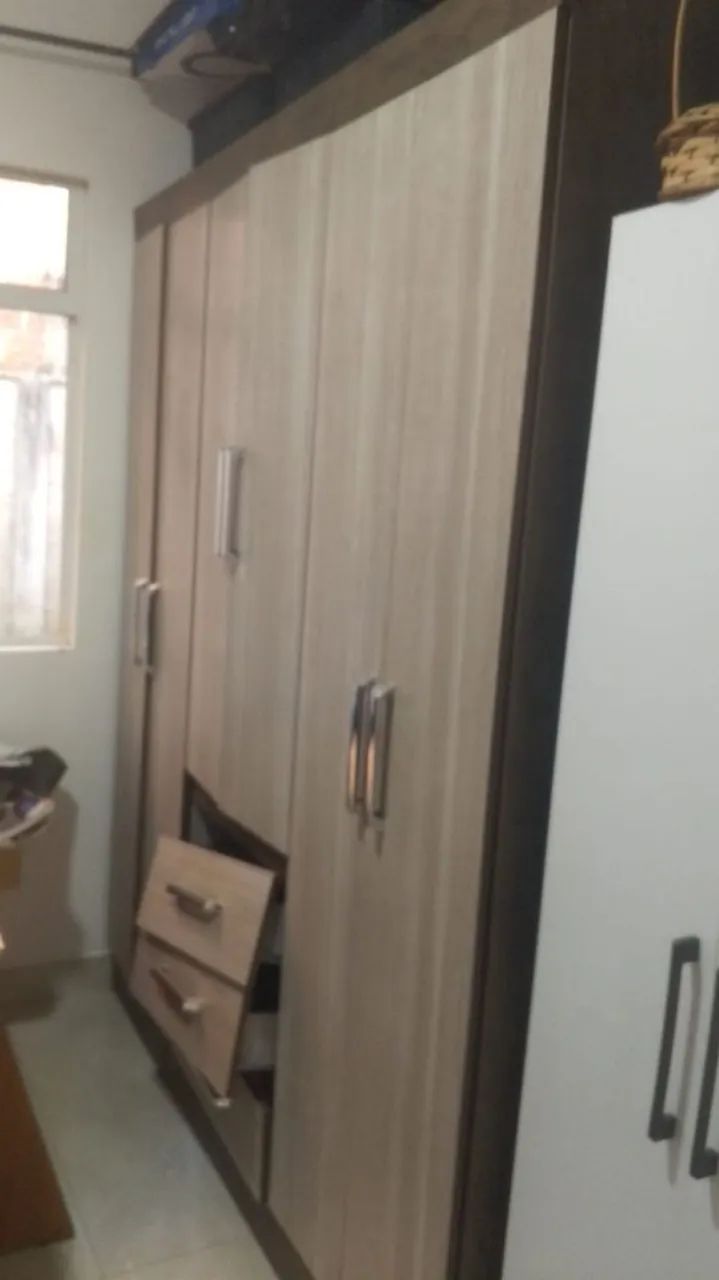 Sofá retrátil e guarda roupa  - Foto 5