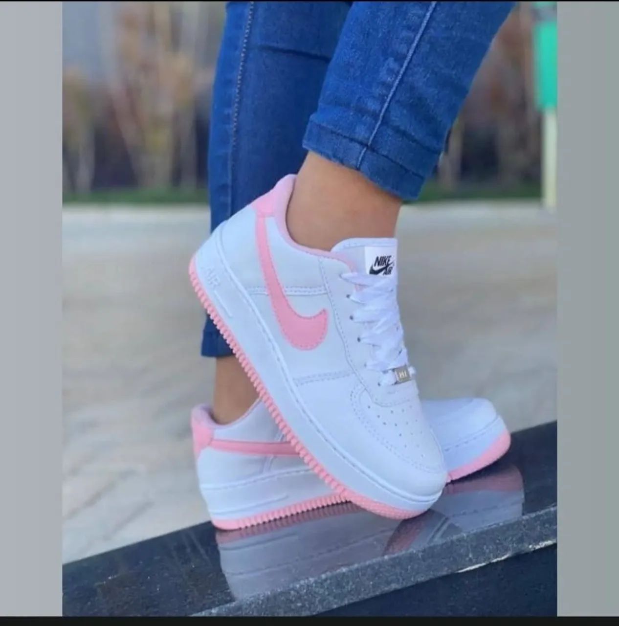 Tênis Nike Branco com Rosa n°35 ou n°36