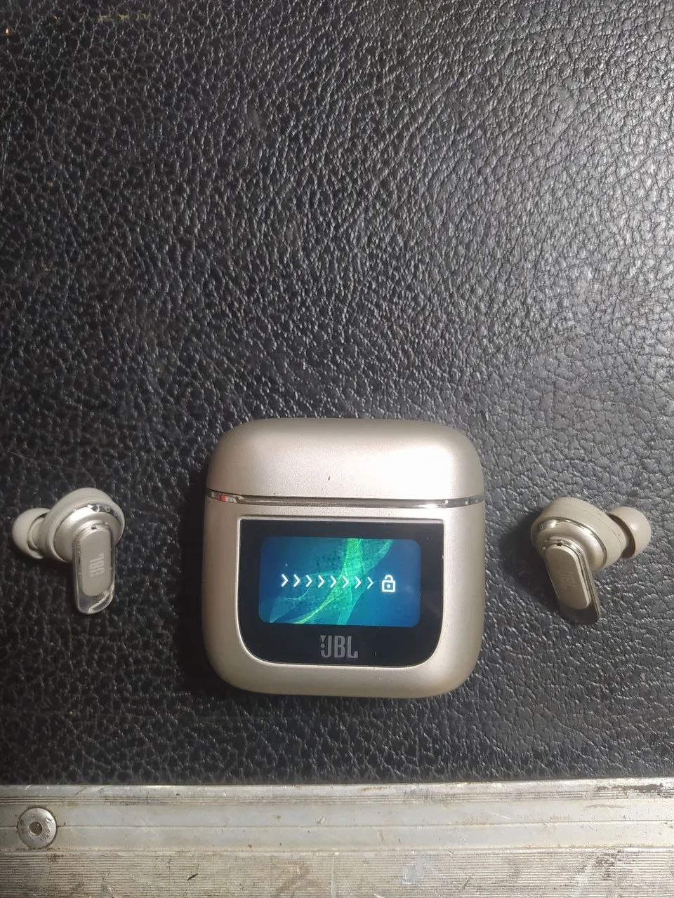 Fone JBL tour pro 2 