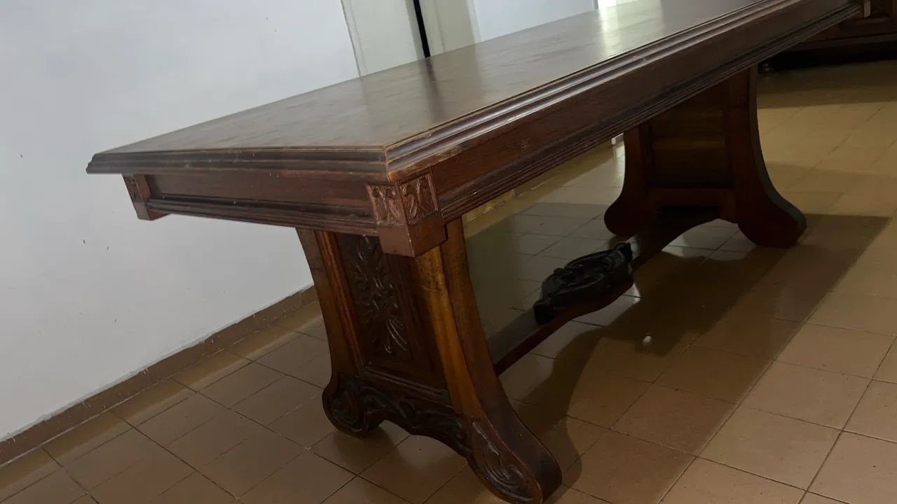 Mesa de Jantar Colonial em Madeira Maciça com 8 Cadeiras - Foto 3