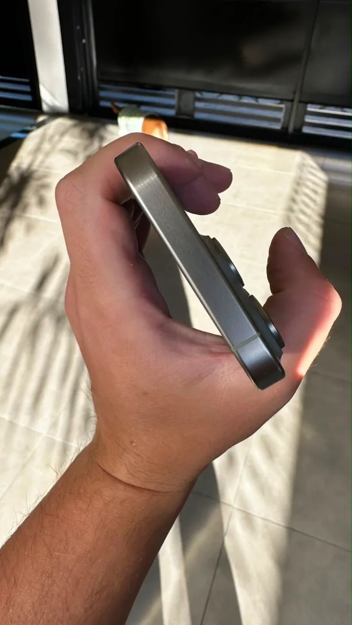 iPhone 15 PRO Titanium Natural - Foto 5