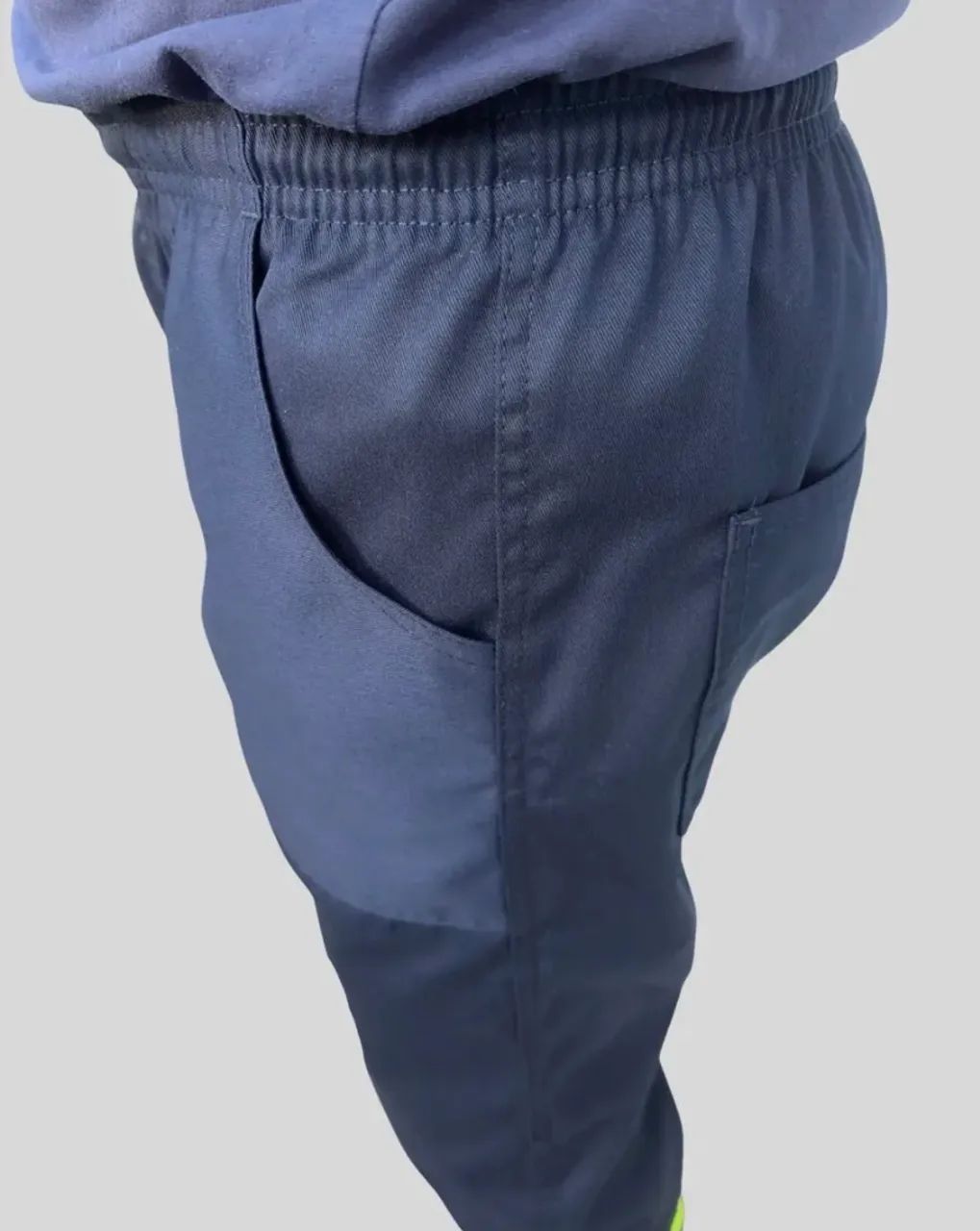 Calça uniforme brim com faixa refletiva - Foto 4