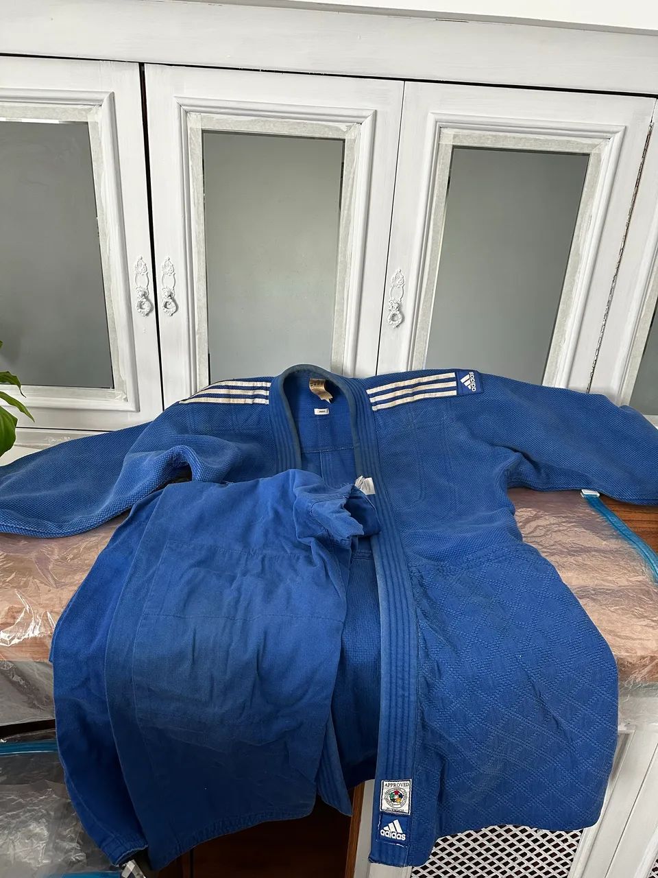 Kimono judo/ jiujitsu