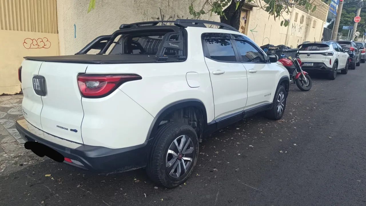 Fiat Toro Freedom 1.8 16V Flex Aut. 2017 - Foto 5