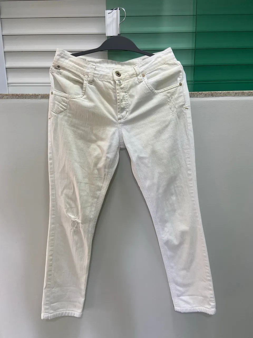 Calça Jeans Branca Forum. 