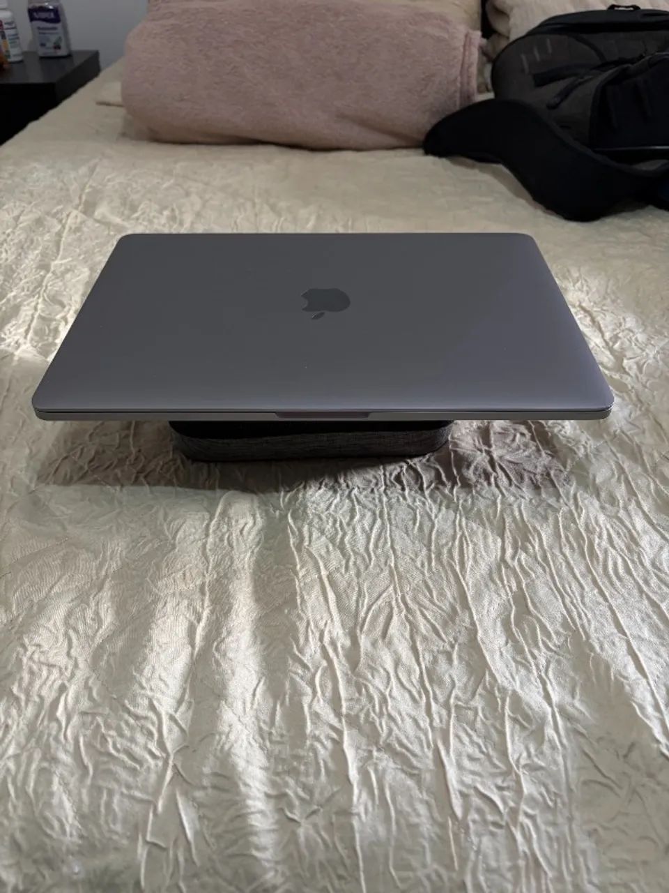MacBook Pro M1 13" Touch Bar 8GB/512GB Cinza-Espacial - Foto 4