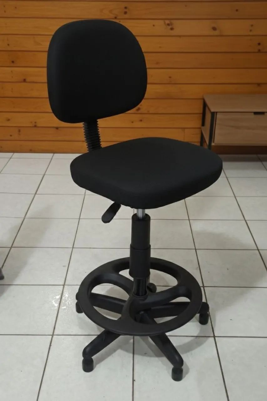 Cadeira alta para portaria 